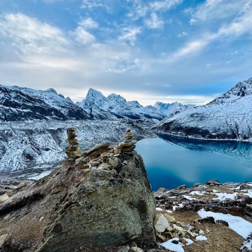 Gokyo Lakes, Cho La Pass, Everest Base Camp and Kongma La Pass Trek – 17 Days